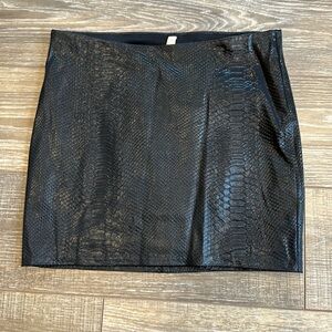 Bailey 44 Faux Alligator / Snake Mini Skirt